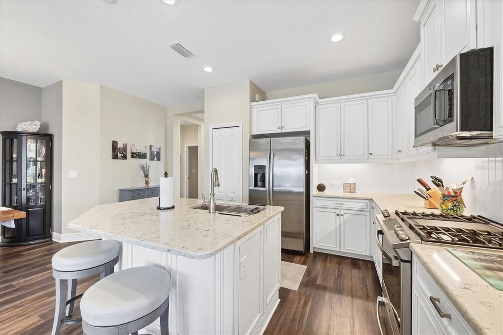 待售: $439,900 (2 贝兹, 2 浴室, 1524 平方英尺)