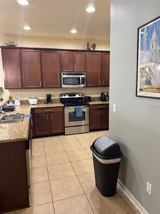 En Venta: $365,000 (3 camas, 2 baños, 1764 Pies cuadrados)