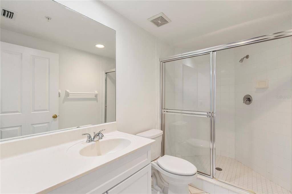 Active With Contract: $1,600,000 (3 beds, 3 baths, 2521 Square Feet)