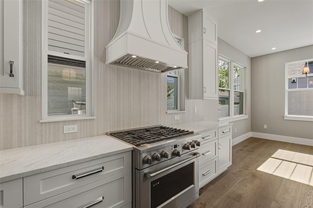 На продажу: $1,949,000 (4 спален, 3 ванн, 2658 Квадратных фут)