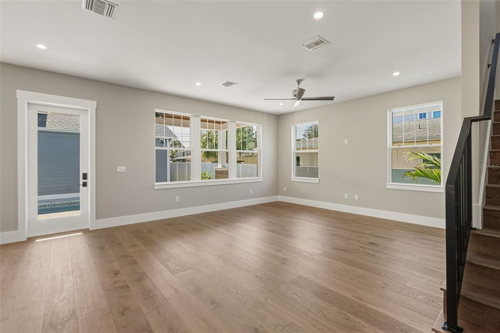 На продажу: $1,949,000 (4 спален, 3 ванн, 2658 Квадратных фут)