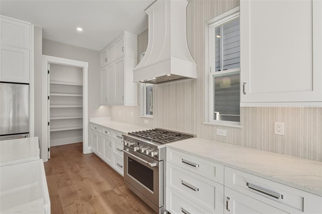 На продажу: $1,949,000 (4 спален, 3 ванн, 2658 Квадратных фут)