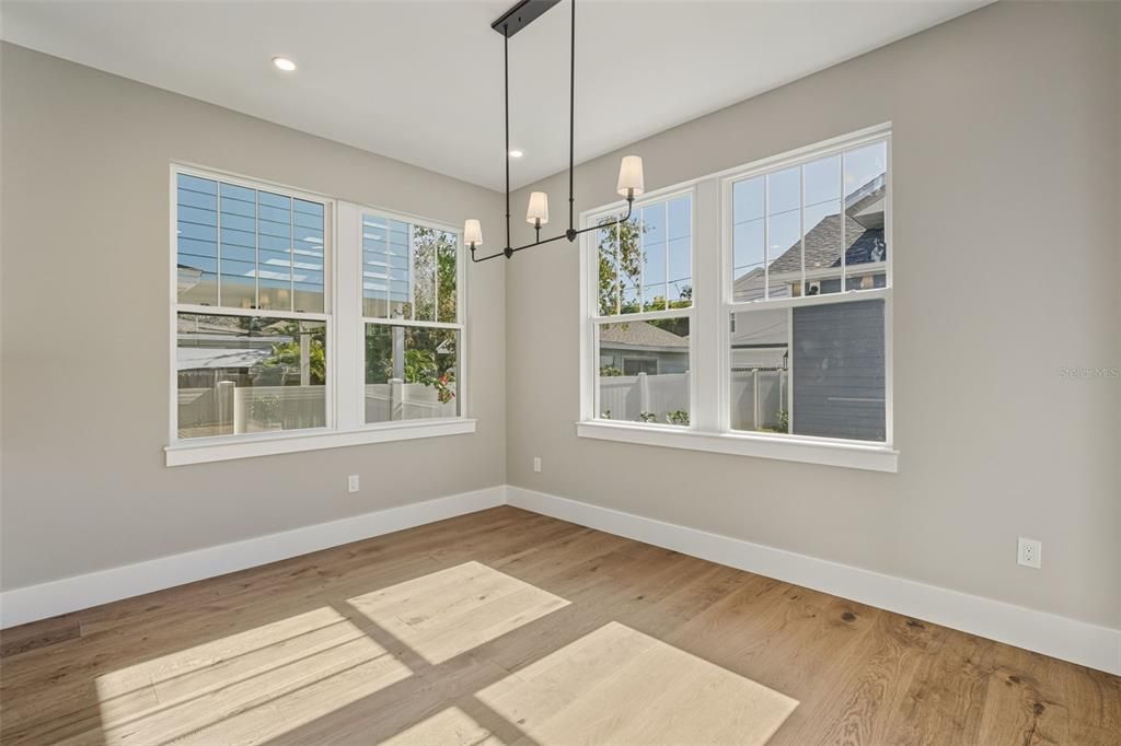 На продажу: $1,949,000 (4 спален, 3 ванн, 2658 Квадратных фут)