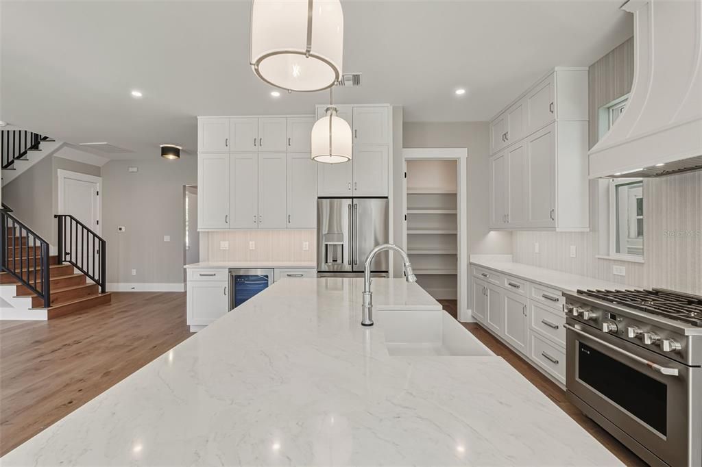 На продажу: $1,949,000 (4 спален, 3 ванн, 2658 Квадратных фут)