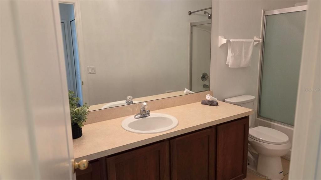 В аренду: $2,350 (3 спален, 2 ванн, 1614 Квадратных фут)