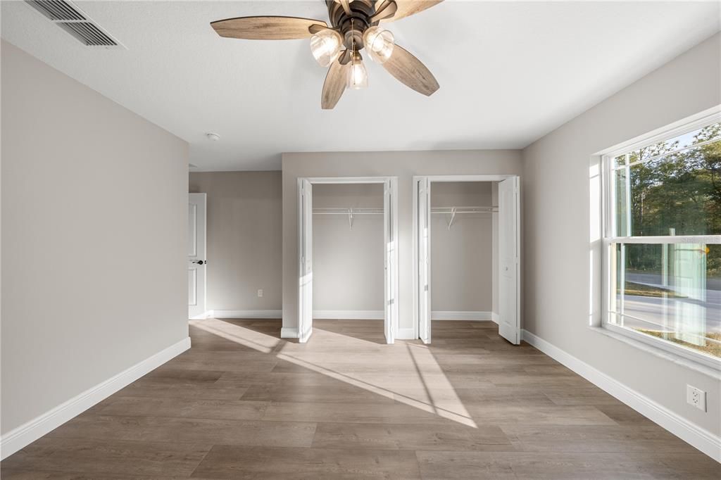 En Venta: $254,900 (3 camas, 2 baños, 1245 Pies cuadrados)