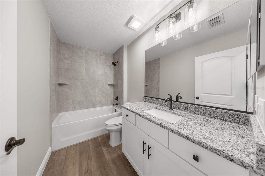 En Venta: $254,900 (3 camas, 2 baños, 1245 Pies cuadrados)