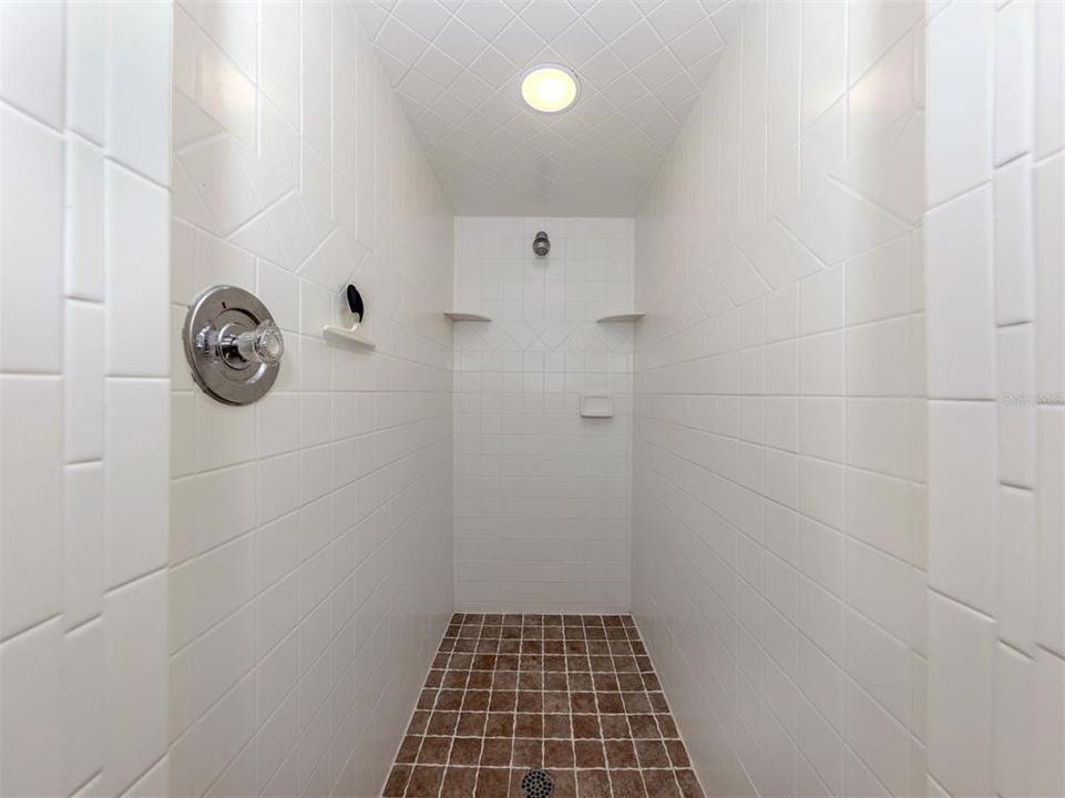 For Sale: $615,000 (2 beds, 2 baths, 1336 Square Feet)