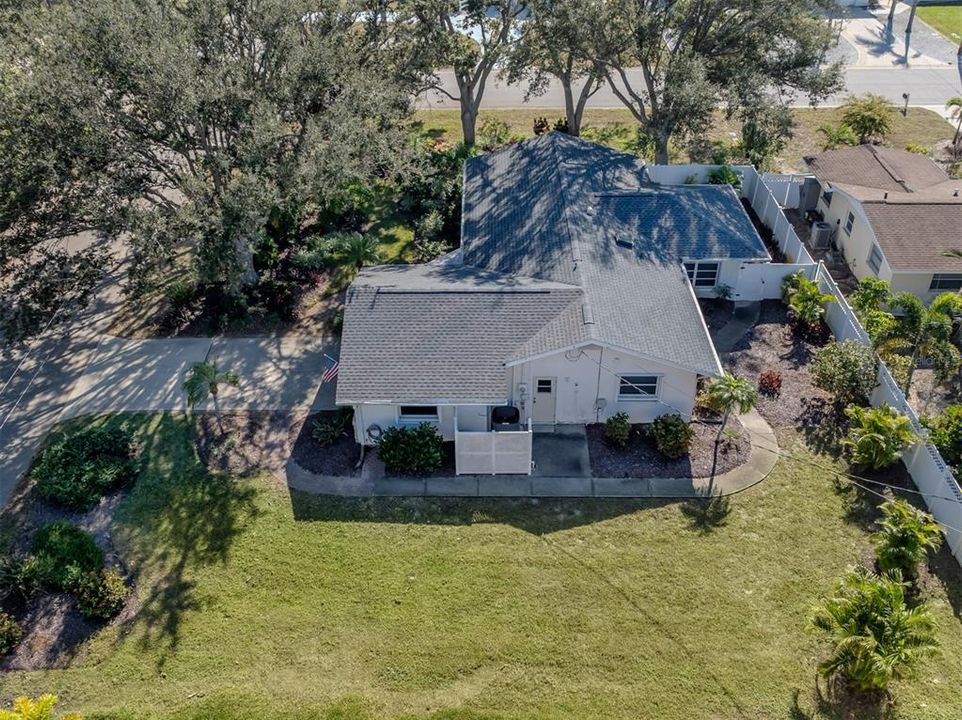 For Sale: $615,000 (2 beds, 2 baths, 1336 Square Feet)