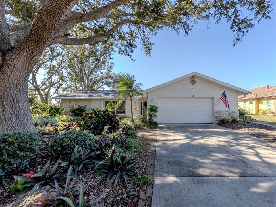 For Sale: $615,000 (2 beds, 2 baths, 1336 Square Feet)