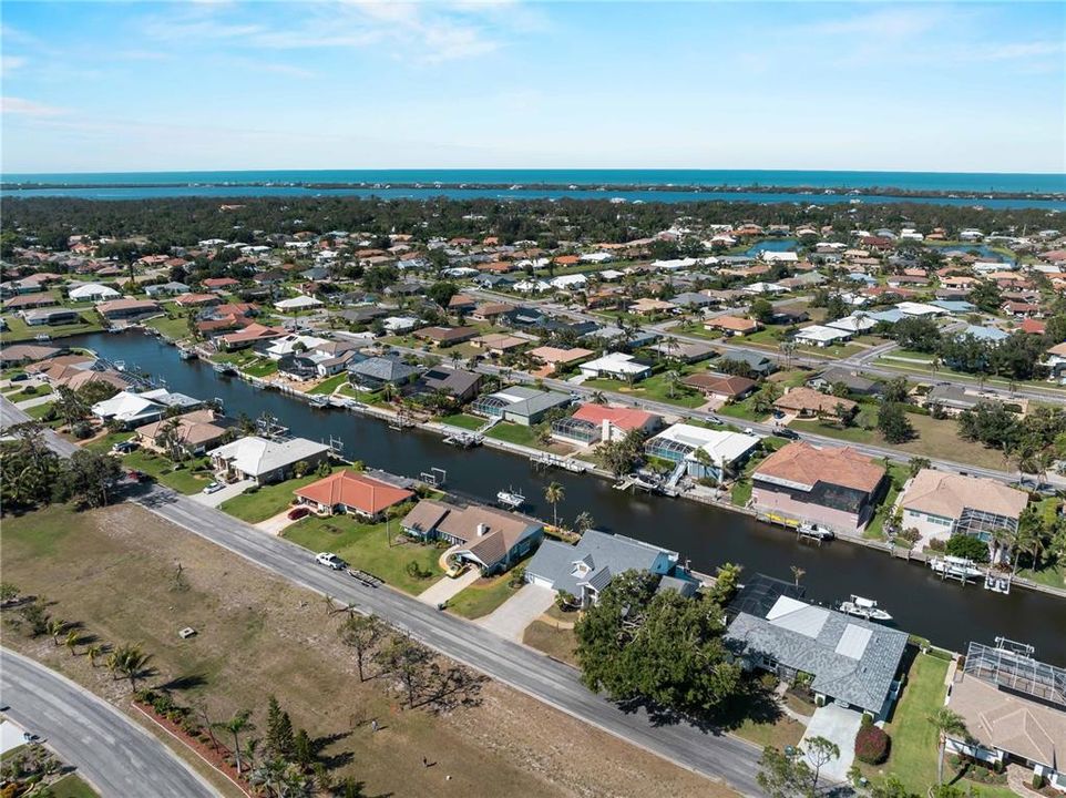 For Sale: $725,000 (4 beds, 3 baths, 3855 Square Feet)