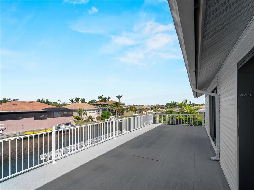 For Sale: $725,000 (4 beds, 3 baths, 3855 Square Feet)