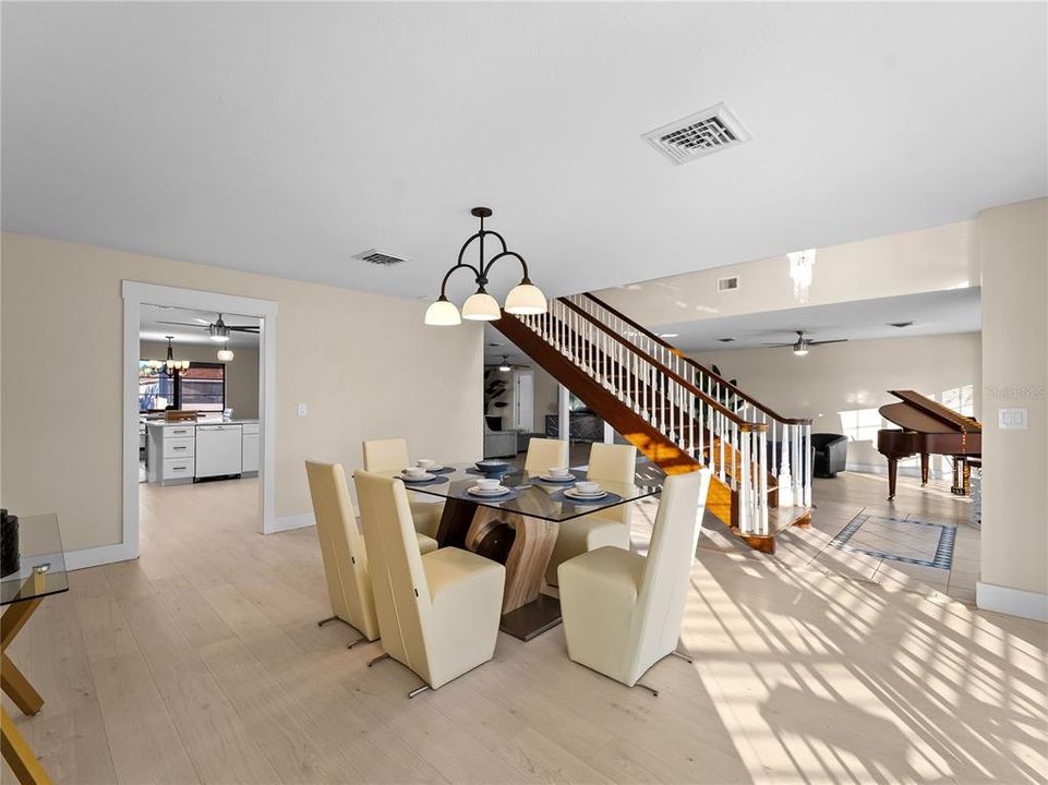 For Sale: $725,000 (4 beds, 3 baths, 3855 Square Feet)