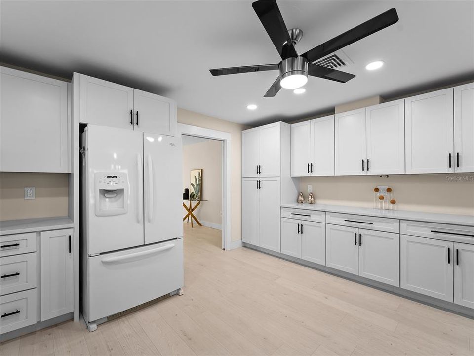 For Sale: $725,000 (4 beds, 3 baths, 3855 Square Feet)