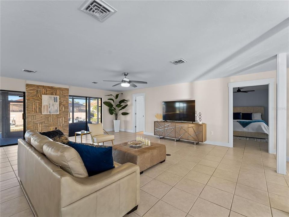 For Sale: $725,000 (4 beds, 3 baths, 3855 Square Feet)