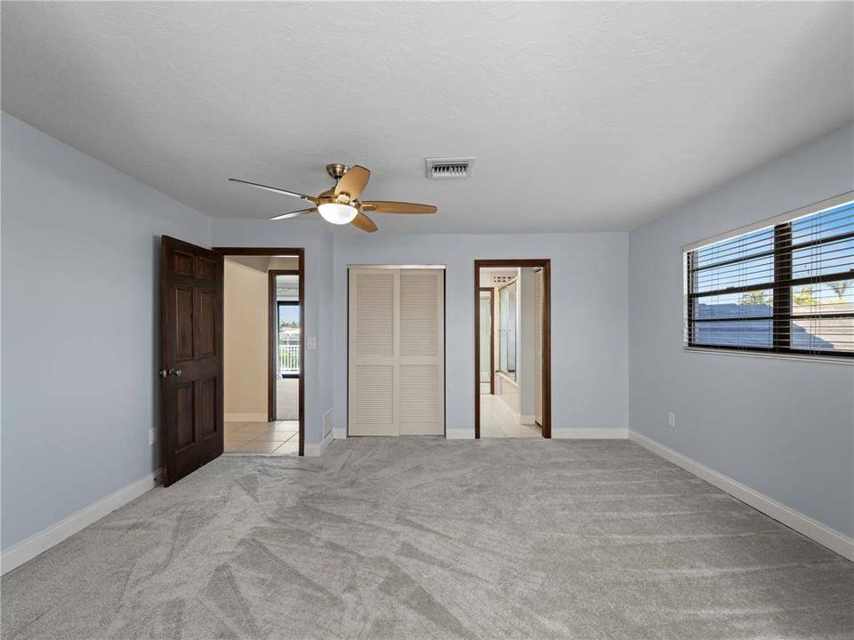 For Sale: $725,000 (4 beds, 3 baths, 3855 Square Feet)