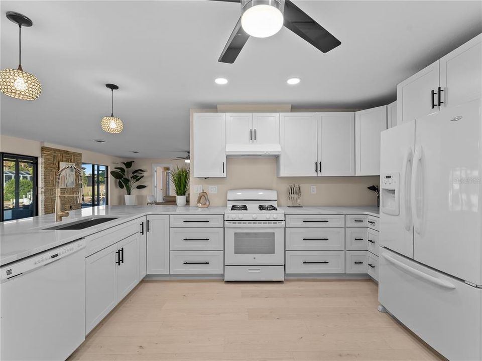 For Sale: $725,000 (4 beds, 3 baths, 3855 Square Feet)