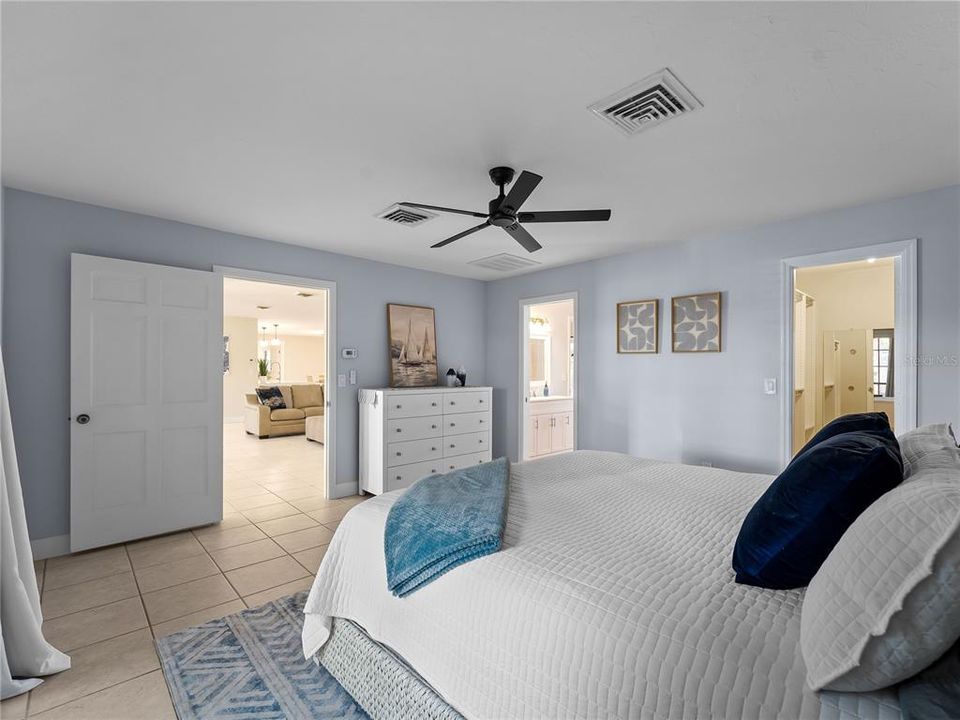 For Sale: $725,000 (4 beds, 3 baths, 3855 Square Feet)