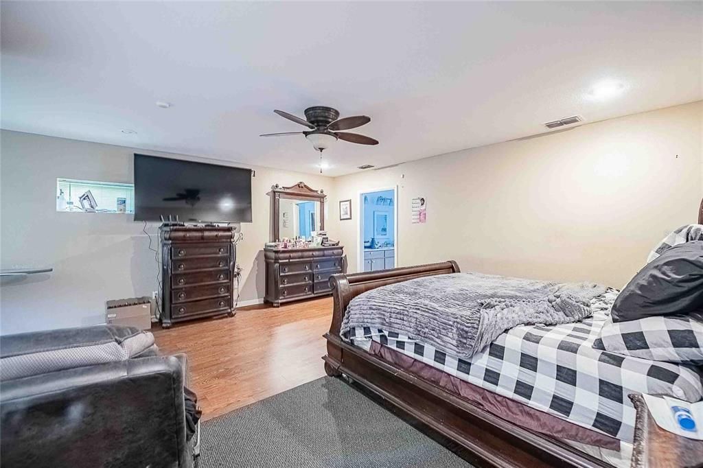 На продажу: $425,000 (4 спален, 3 ванн, 3292 Квадратных фут)