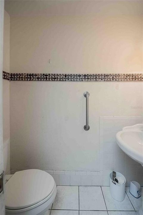 На продажу: $425,000 (4 спален, 3 ванн, 3292 Квадратных фут)