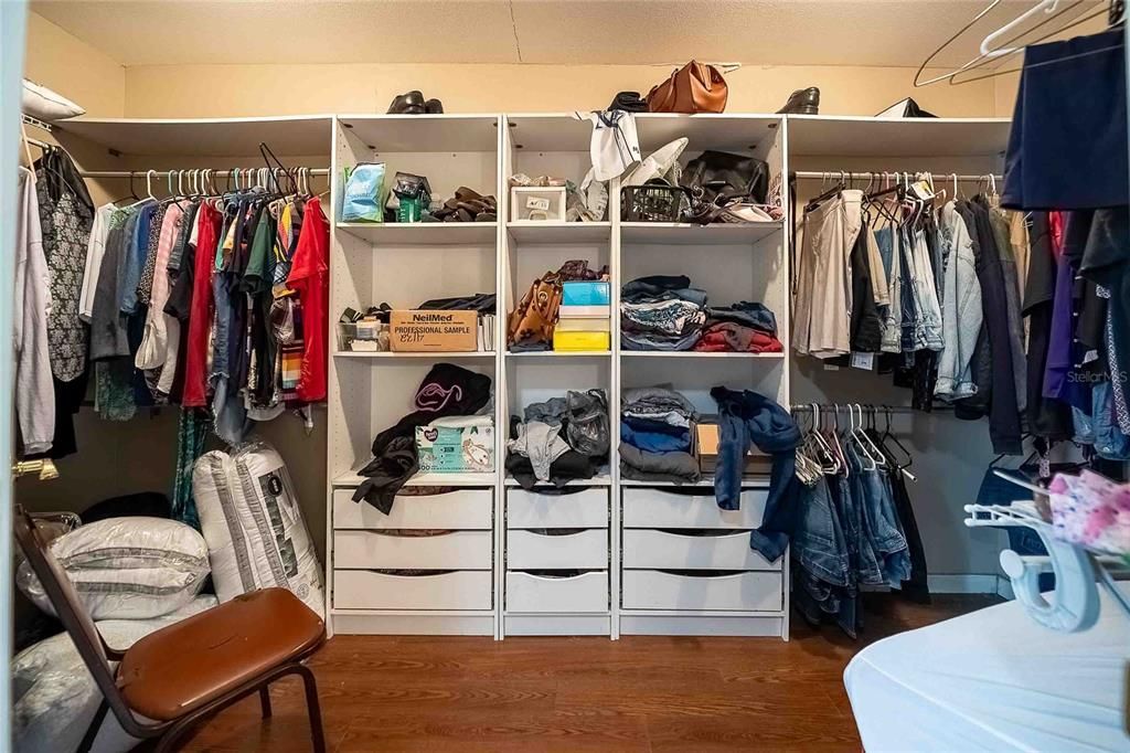 На продажу: $425,000 (4 спален, 3 ванн, 3292 Квадратных фут)