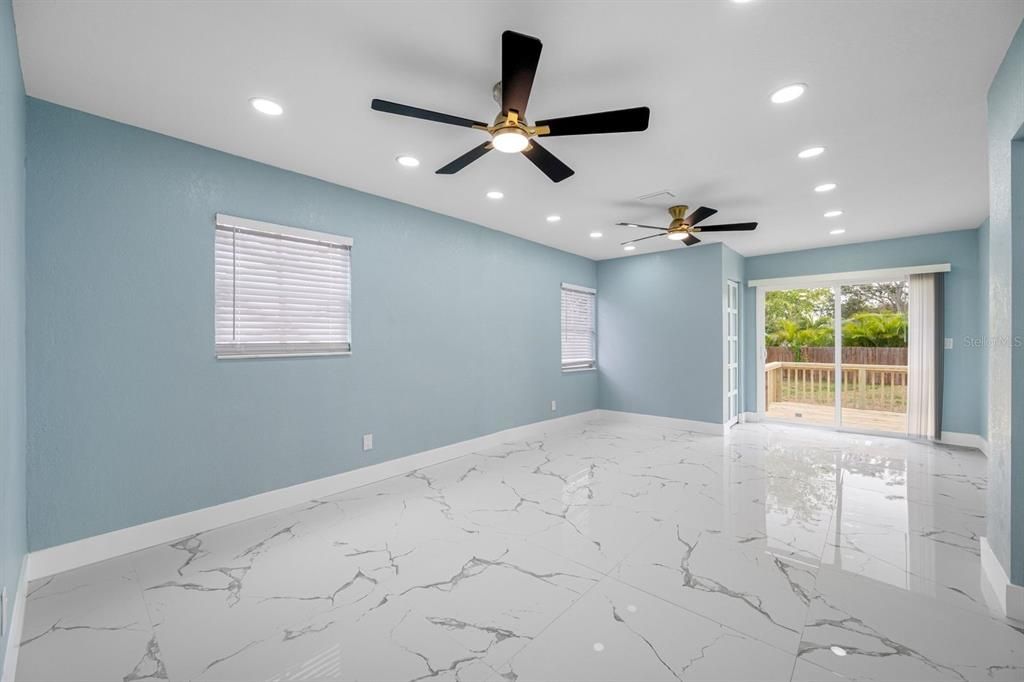 For Sale: $529,000 (4 beds, 3 baths, 1510 Square Feet)