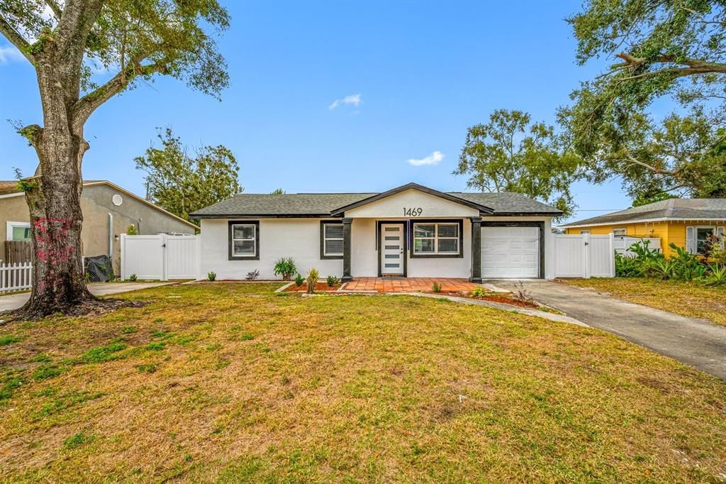 For Sale: $529,000 (4 beds, 3 baths, 1510 Square Feet)