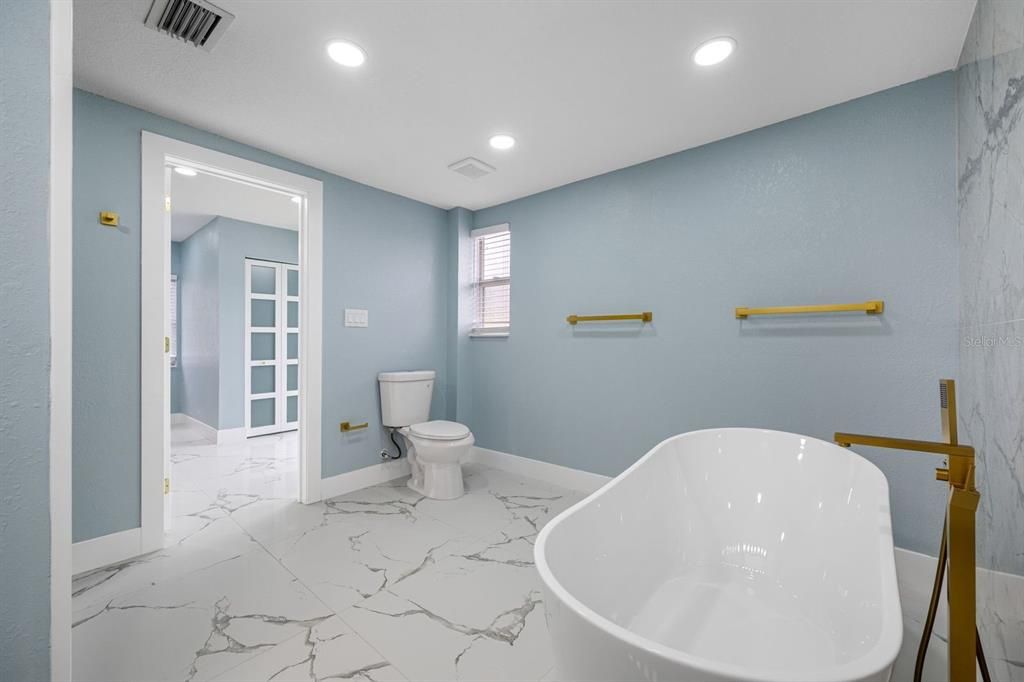 For Sale: $529,000 (4 beds, 3 baths, 1510 Square Feet)