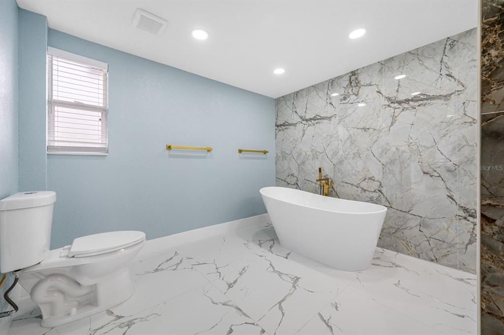 For Sale: $529,000 (4 beds, 3 baths, 1510 Square Feet)