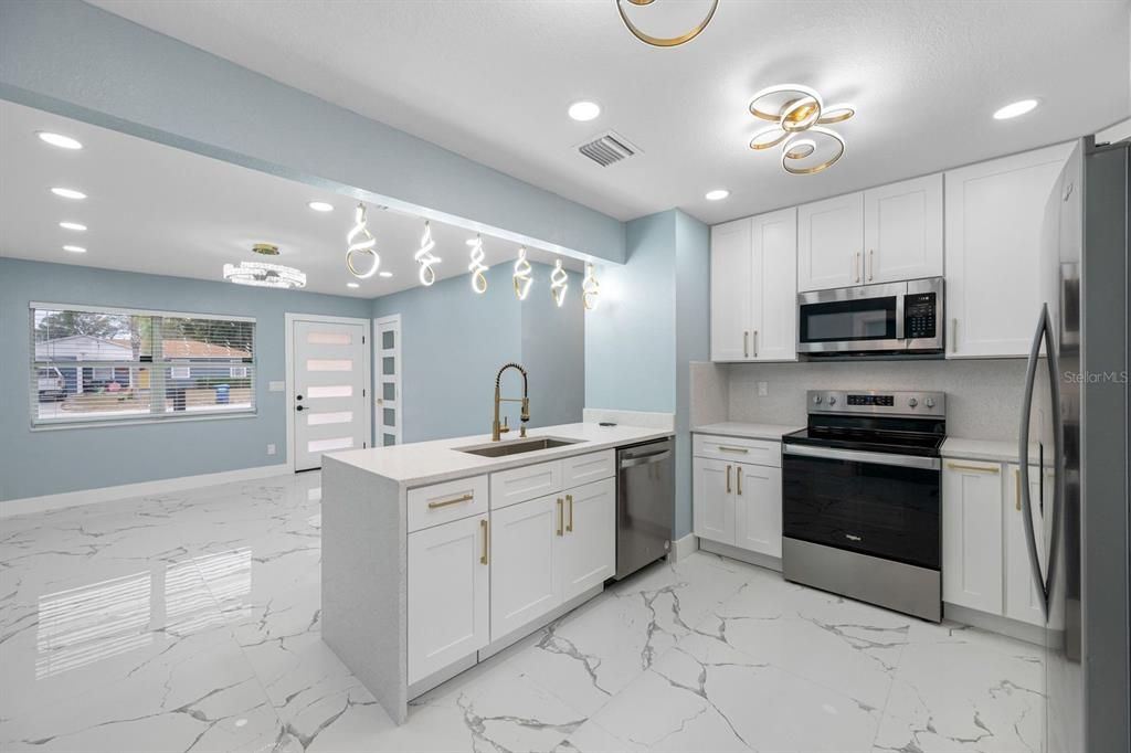 For Sale: $529,000 (4 beds, 3 baths, 1510 Square Feet)