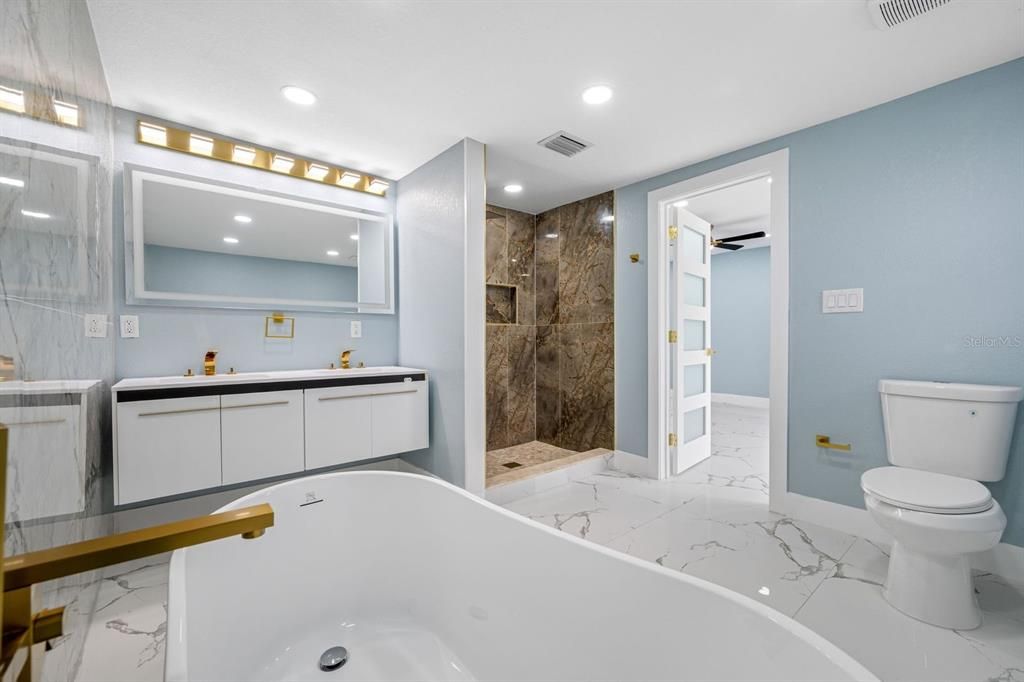 For Sale: $529,000 (4 beds, 3 baths, 1510 Square Feet)