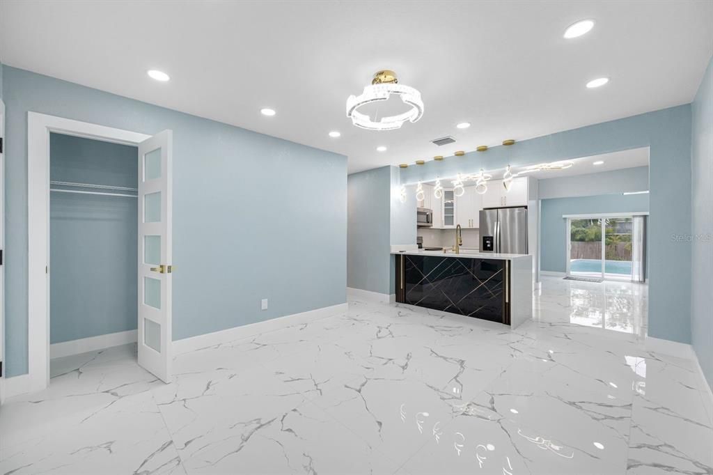 For Sale: $529,000 (4 beds, 3 baths, 1510 Square Feet)