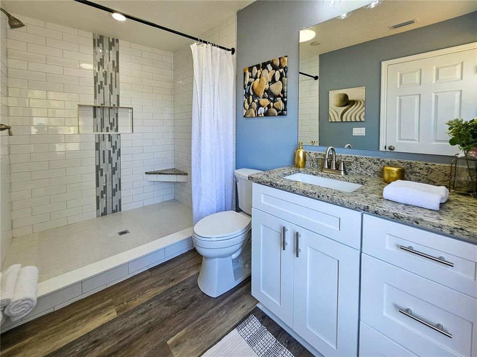 En Venta: $289,900 (2 camas, 2 baños, 1100 Pies cuadrados)