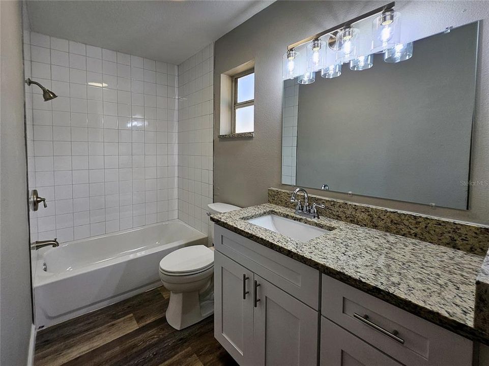 En Venta: $289,900 (2 camas, 2 baños, 1100 Pies cuadrados)