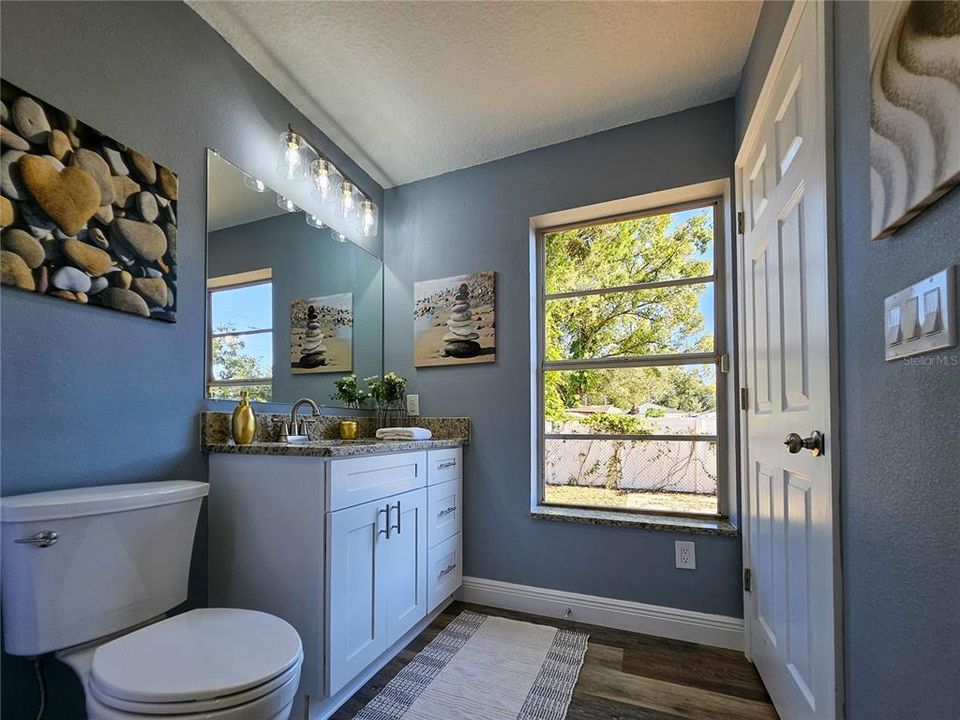 En Venta: $289,900 (2 camas, 2 baños, 1100 Pies cuadrados)