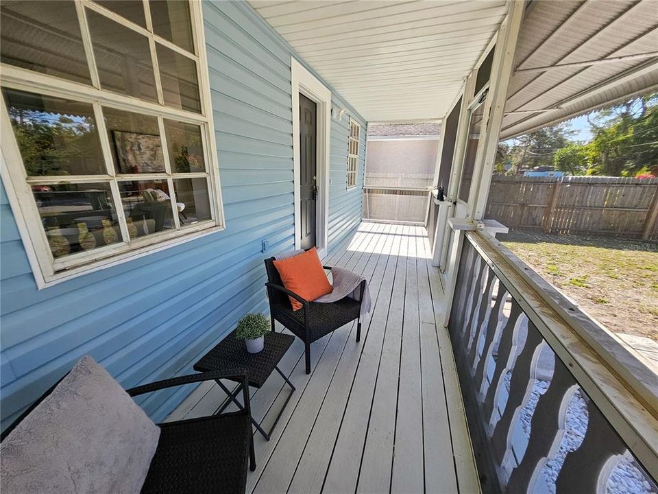 En Venta: $289,900 (2 camas, 2 baños, 1100 Pies cuadrados)