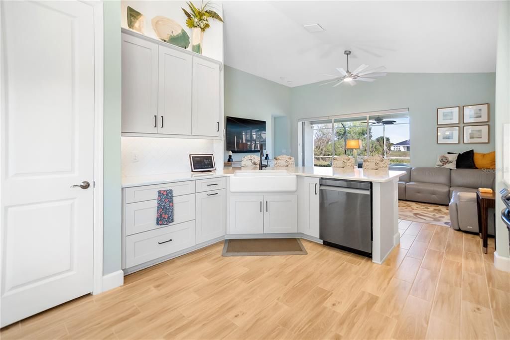 For Sale: $634,500 (3 beds, 2 baths, 2029 Square Feet)