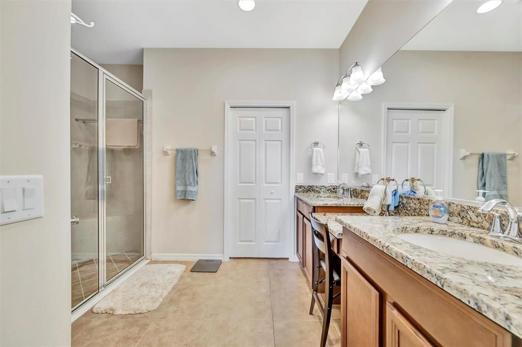 For Sale: $449,000 (2 beds, 2 baths, 1558 Square Feet)