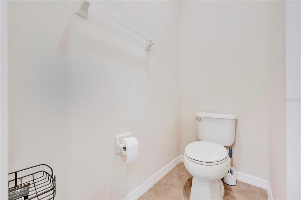 For Sale: $449,000 (2 beds, 2 baths, 1558 Square Feet)