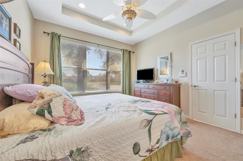 For Sale: $449,000 (2 beds, 2 baths, 1558 Square Feet)