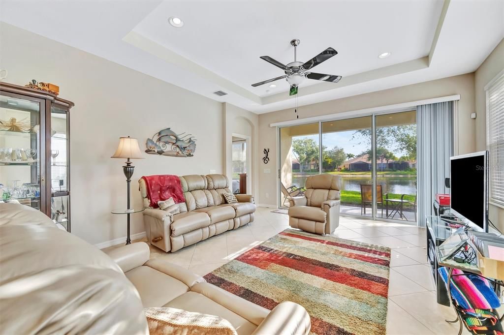 For Sale: $449,000 (2 beds, 2 baths, 1558 Square Feet)