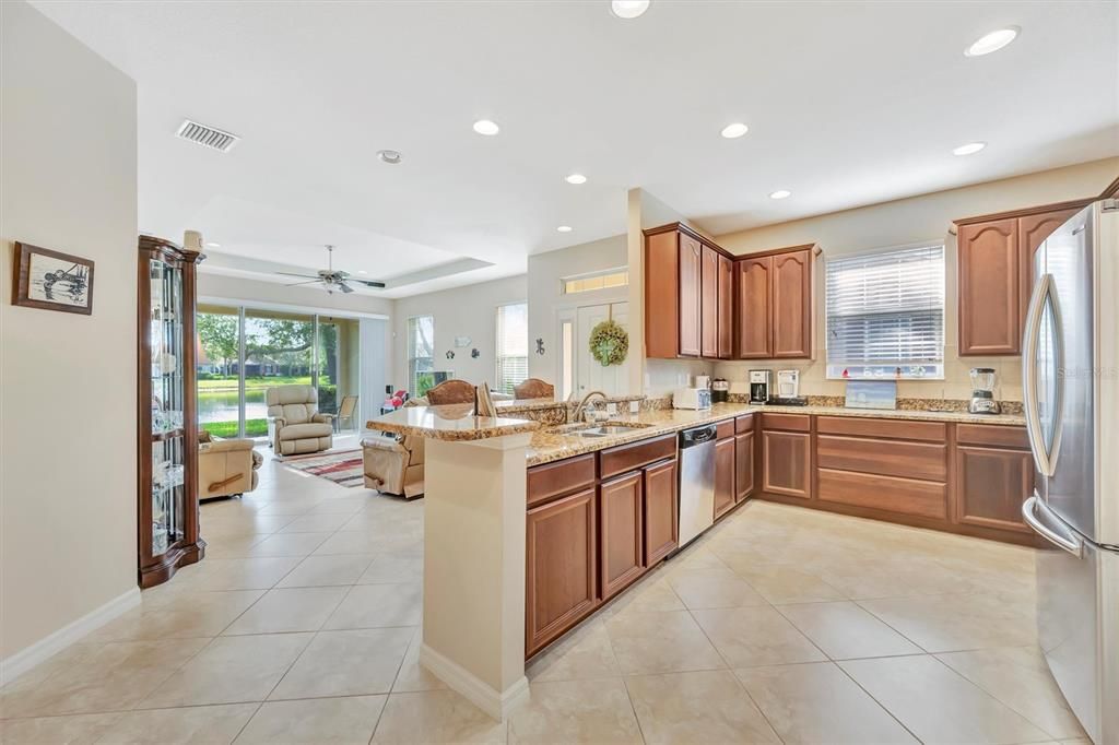 For Sale: $449,000 (2 beds, 2 baths, 1558 Square Feet)