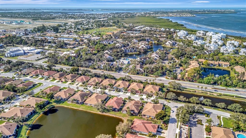 For Sale: $449,000 (2 beds, 2 baths, 1558 Square Feet)