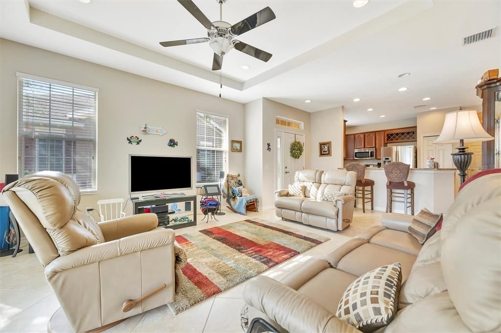 For Sale: $449,000 (2 beds, 2 baths, 1558 Square Feet)