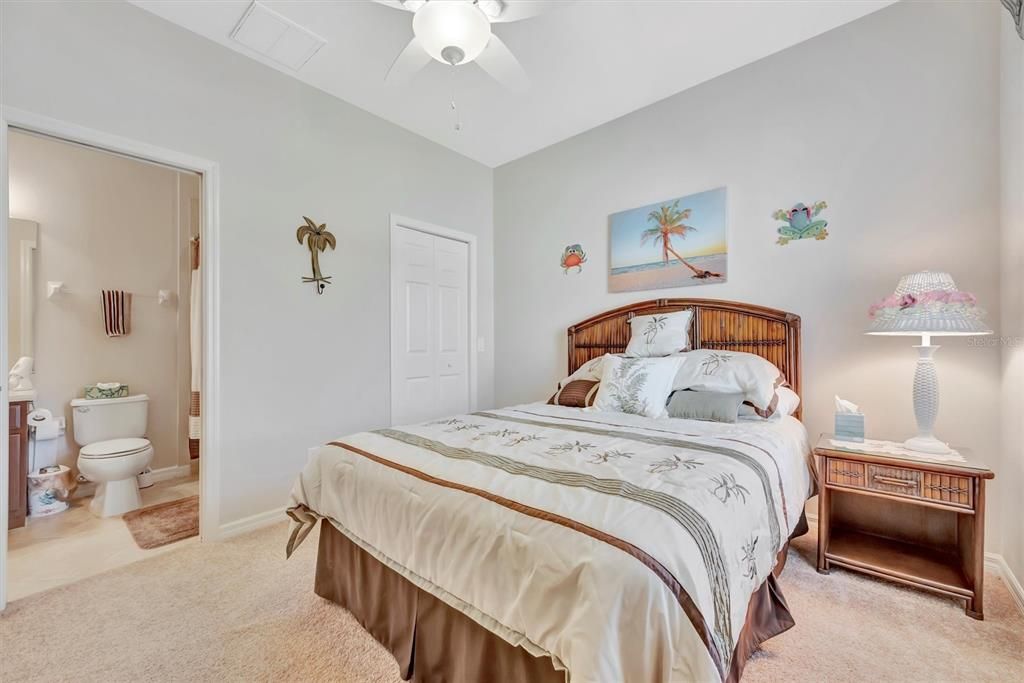 For Sale: $449,000 (2 beds, 2 baths, 1558 Square Feet)