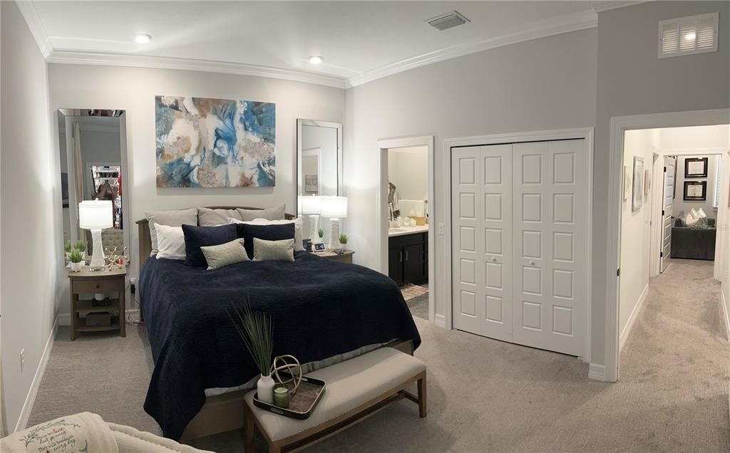 出租: $4,600 (4 贝兹, 3 浴室, 2210 平方英尺)