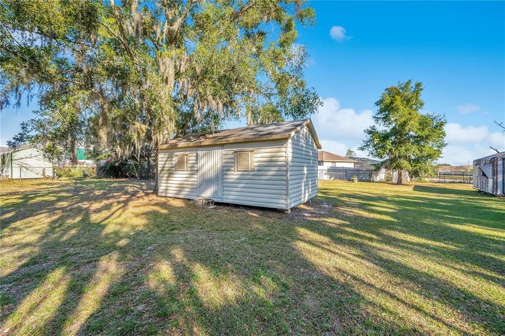 For Sale: $310,000 (3 beds, 2 baths, 1390 Square Feet)