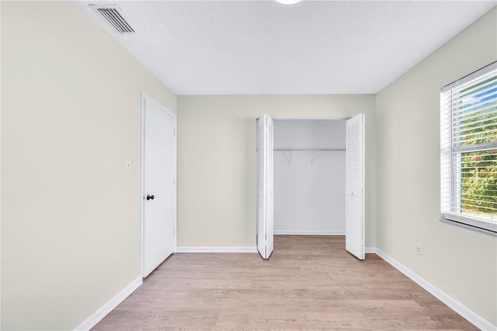 For Sale: $310,000 (3 beds, 2 baths, 1390 Square Feet)