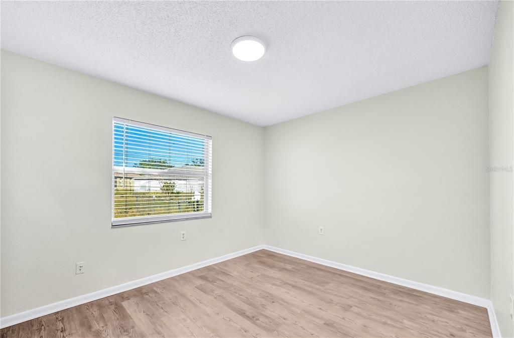 For Sale: $310,000 (3 beds, 2 baths, 1390 Square Feet)