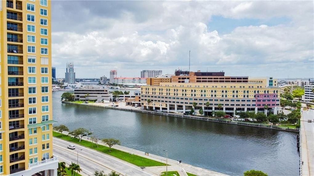 出租: $2,900 (1 贝兹, 1 浴室, 853 平方英尺)